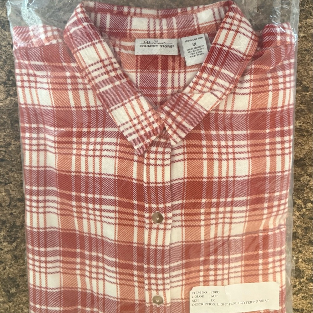 NWT WMENS SZ 1X RED PLAID FLANNEL BOYFRIEND SHIRT 

VERMONT COUNTRY STORE 😍
